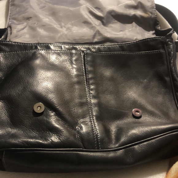 Kenneth Cole Reaction black laptop bag - Picture 5 of 13